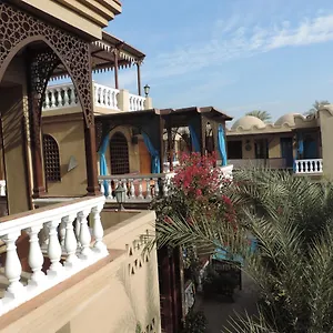https://villa-nile-house-luxor.hotels-luxor-egypt.com