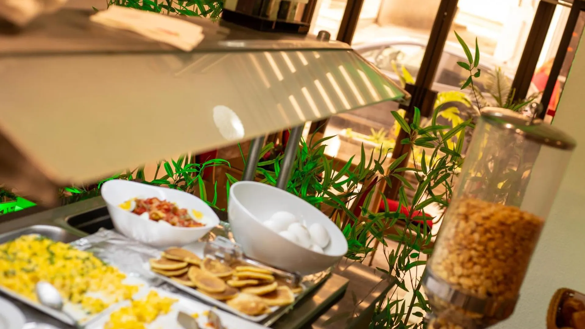 Le National Hotel Tunis 3*,  Tunisia